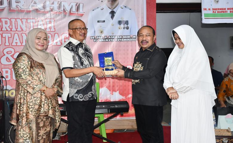 Pj. Bupati Sherman Moridu Terima Kunjungan Pemkot Kotamobagu